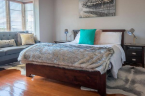 Gorgeous 2 Bedroom Guest Suite in Herne Bay